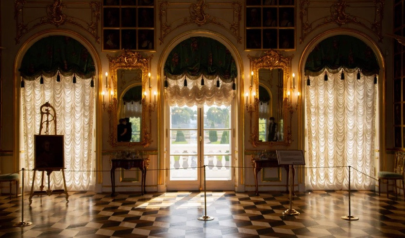 Петергоф — экскурсия на метеоре от 4500 рублей