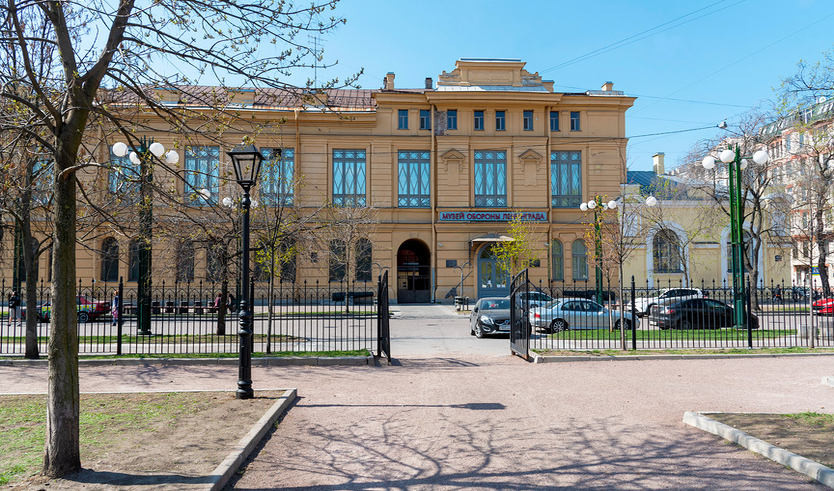 Петербург Ольги Берггольц + музей обороны и блокады Ленинграда — автобусная экскурсия