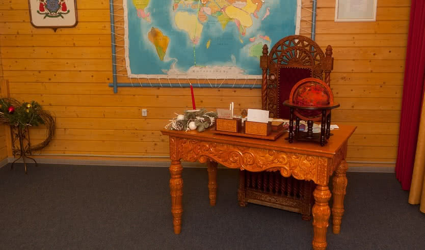 Интерьер рабочего кабинета Деда Мороза – туры в Великий Устюг