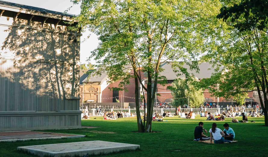 Обложка статьи Новая Голландия в Санкт-Петербурге — чем заняться?