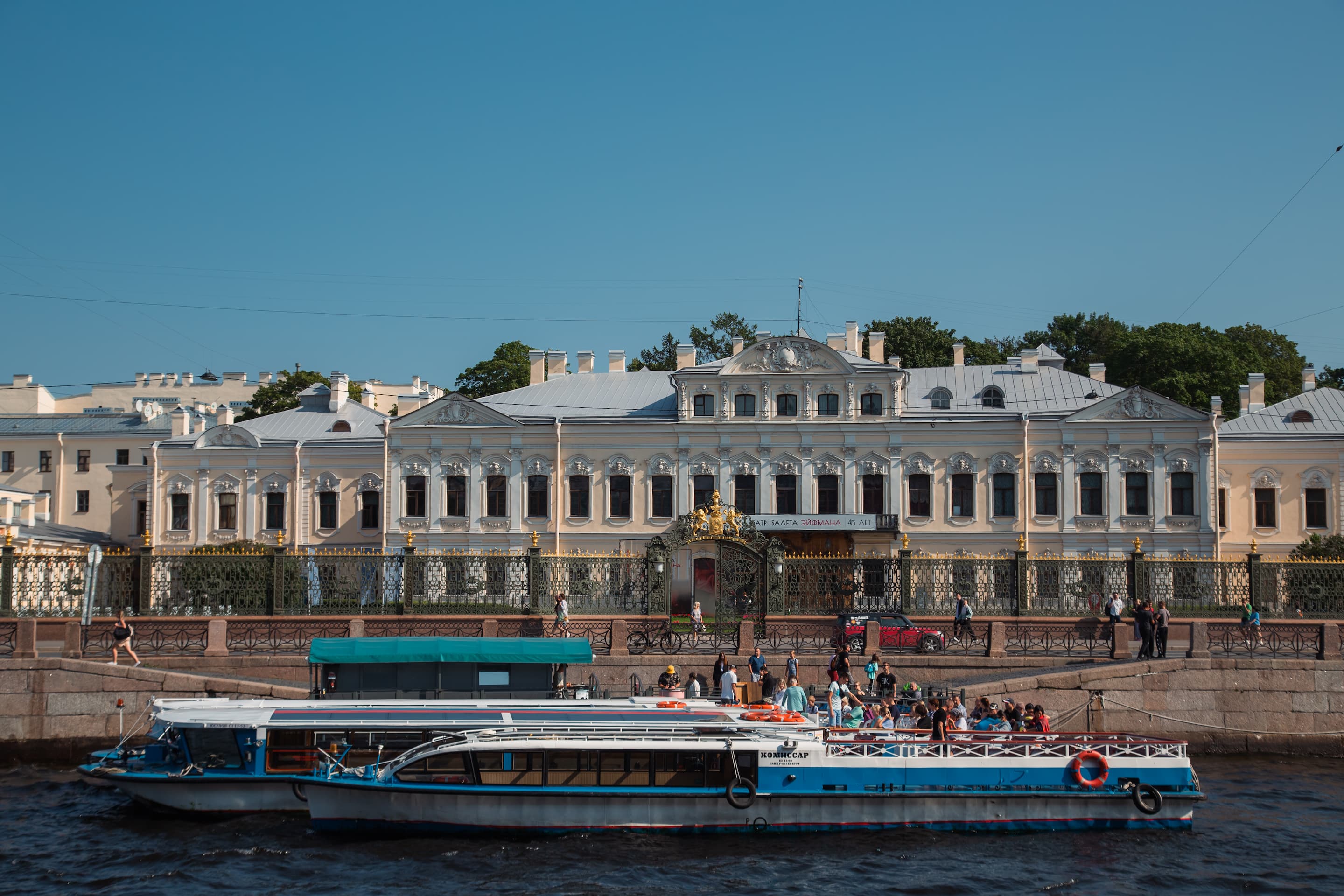 Экскурсии по рекам и каналам Санкт-Петербурга (СПб)