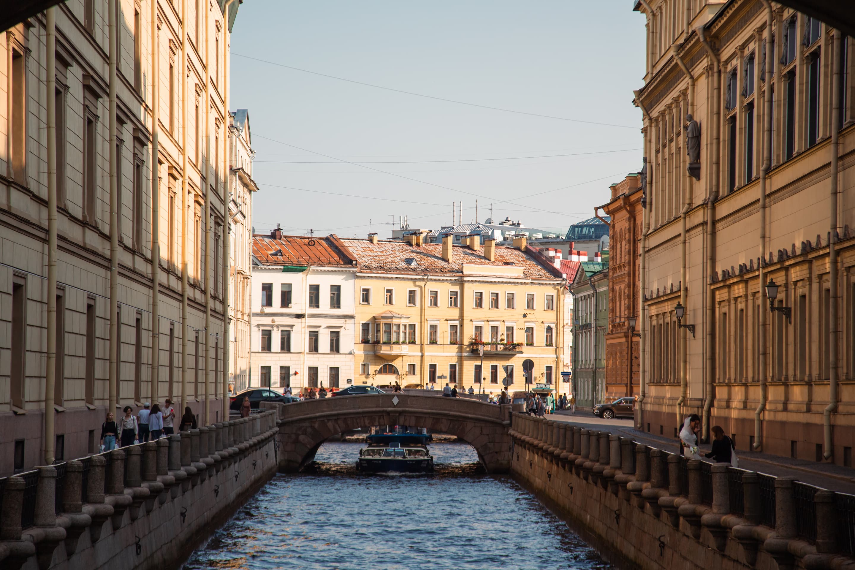Экскурсии по рекам и каналам Санкт-Петербурга (СПб)