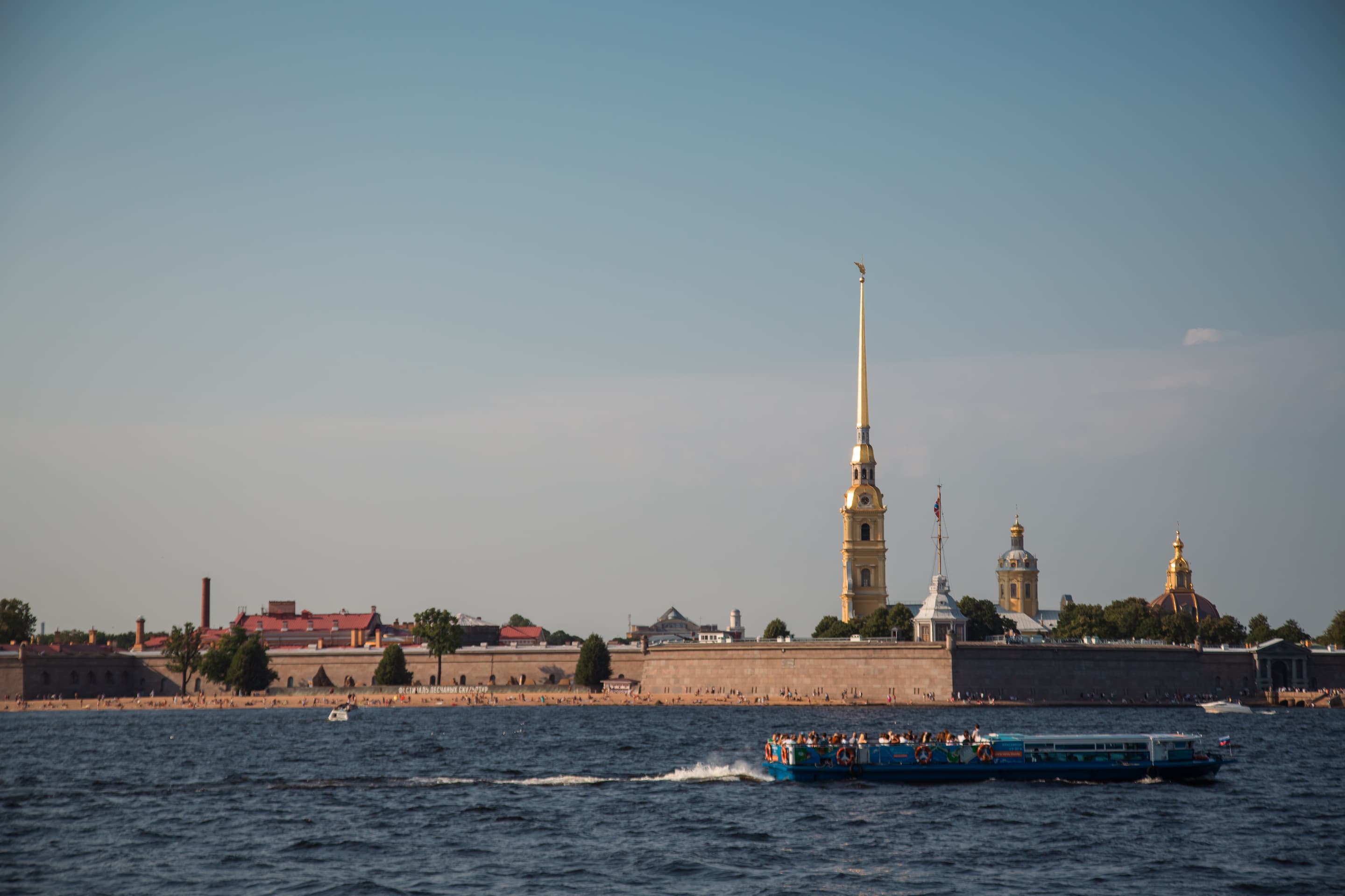 Экскурсии по рекам и каналам Санкт-Петербурга (СПб)