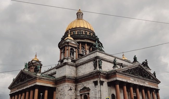 Вокруг Исаакиевской площади – пешеходные экскурсии для заказных групп от 290 рублей