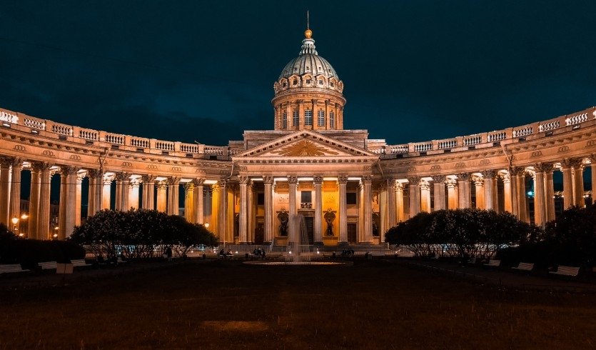 Блистательный Санкт-Петербург – фото №5 Photo by Yash Bhargava on Unsplash   Блистательный Санкт-Петербург – туры в Санкт-Петербург от 9650 рублей