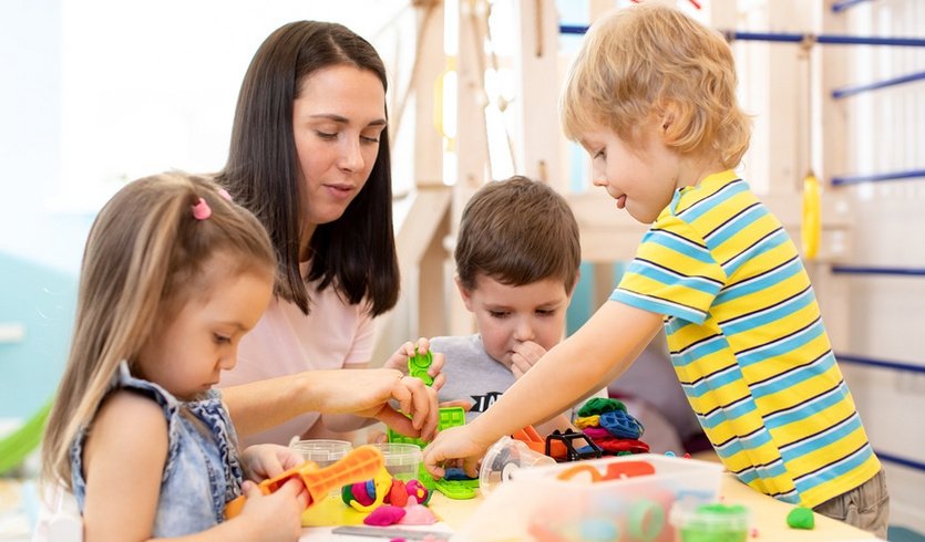 Мастер-класс по лепке из полимерной глины «Рождественский ангел» — Сборные экскурсии для школьников в Санкт-Петербурге