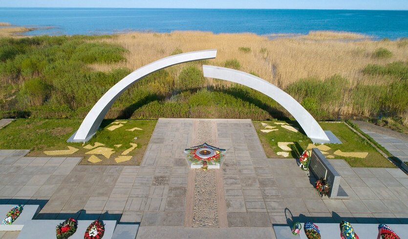 Битва за Ленинград: Дорога Жизни, Дорога Победы — Автобусные загородные