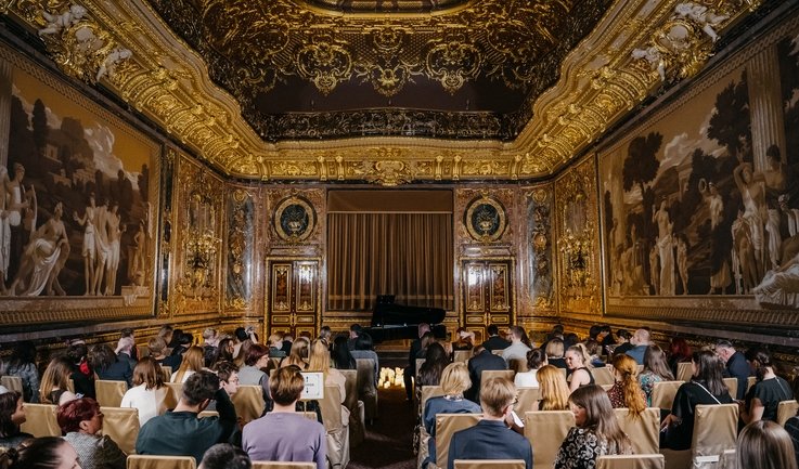 Гости мероприятия – дворцы и особняки от 2500 рублей