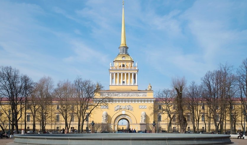 Петербург здание адмиралтейства фото Автобусная экскурсия для школьников "Петербург - город морской славы (с посещени