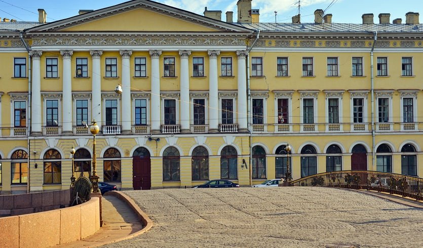 «Национальность - ленинградец. По отчеству - с Невы» (Довлатов С. Д.) — автобусная экскурсия