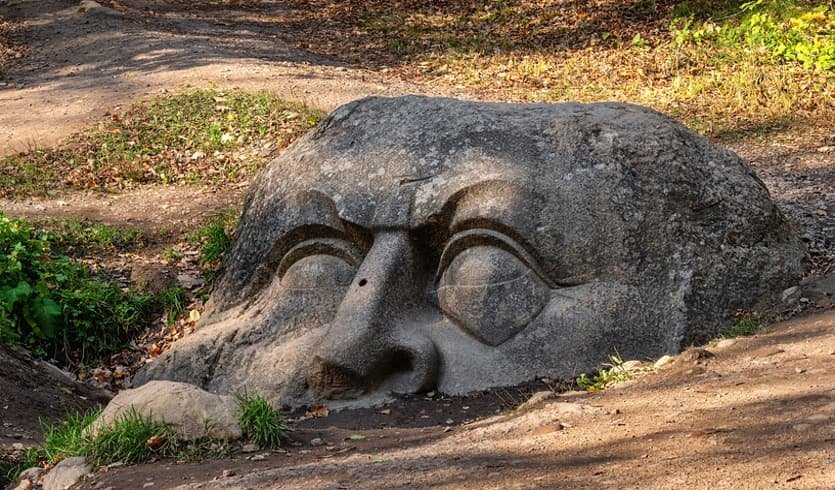 Еще одна прогулка от станции Университет до дачи семьи Бенуа (для групп) – пешеходные экскурсии от 380 рублей