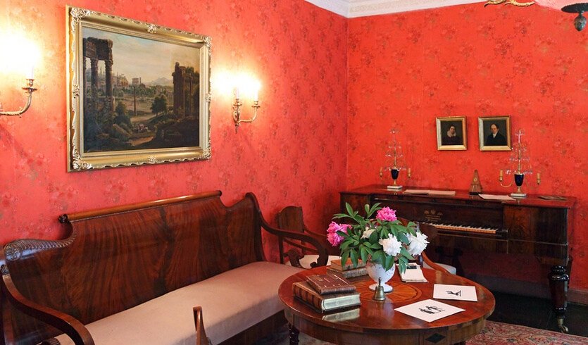 Тихвин (с посещением дома-музея Н. А. Римского-Корсакова) — Автобусные загородные