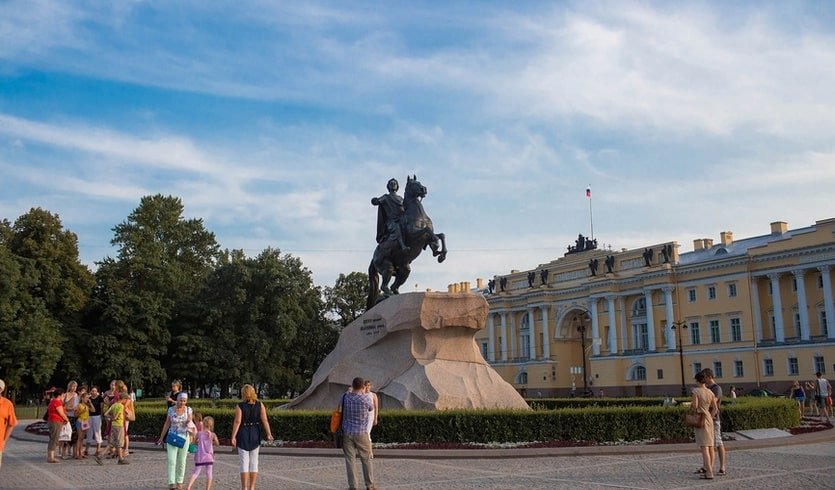 Сенатская площадь – экскурсии и программы для детей от 240 рублей