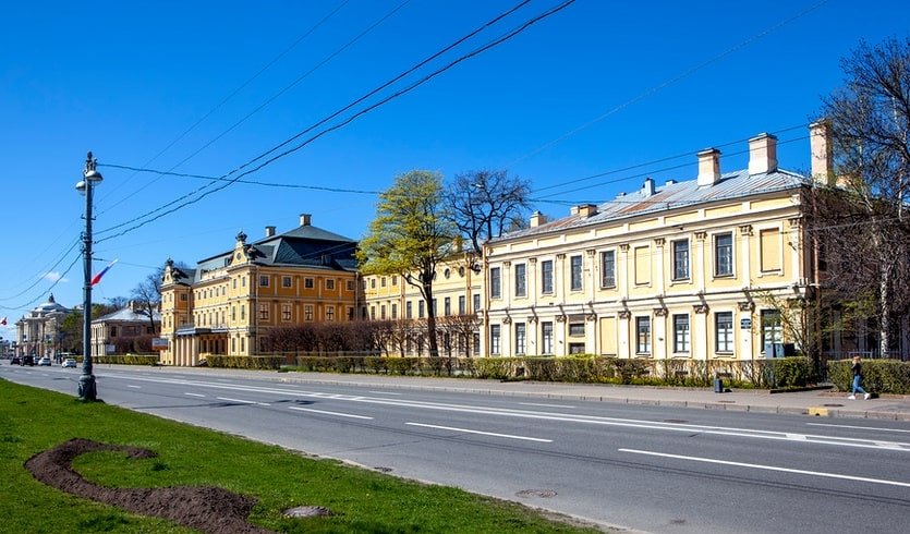 Дома и судьбы поэтов Серебряного века (Васильевский остров) (для заказных групп) – пешеходные экскурсии для заказных групп от 290 рублей