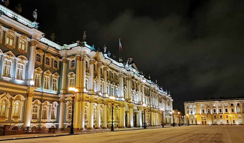 Зимний дворец  – дворцы и особняки от 1700 рублей