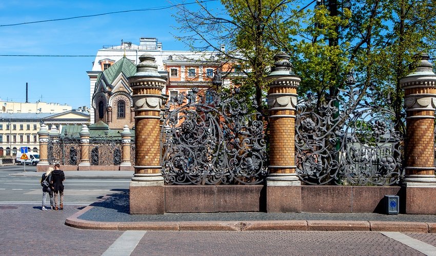 Вокруг Михайловского дворца – фото №4 – Фотобанк Лори/ Сергей Афанасьев Вокруг Михайловского дворца – Пешеходные экскурсии