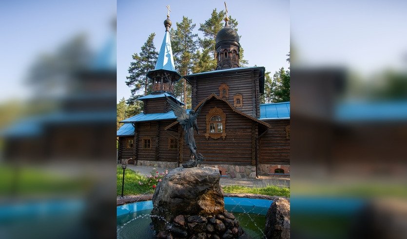 Деревянное кольцо Карельского перешейка — фото № 1 — Фотобанк Лори / V.Ivantsov Деревянное кольцо Карельского перешейка — Автобусные загородные
