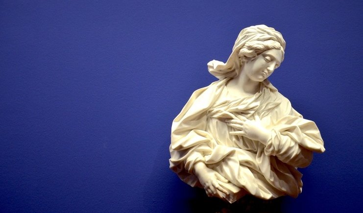 Скульптура девушки – экскурсии и программы для детей