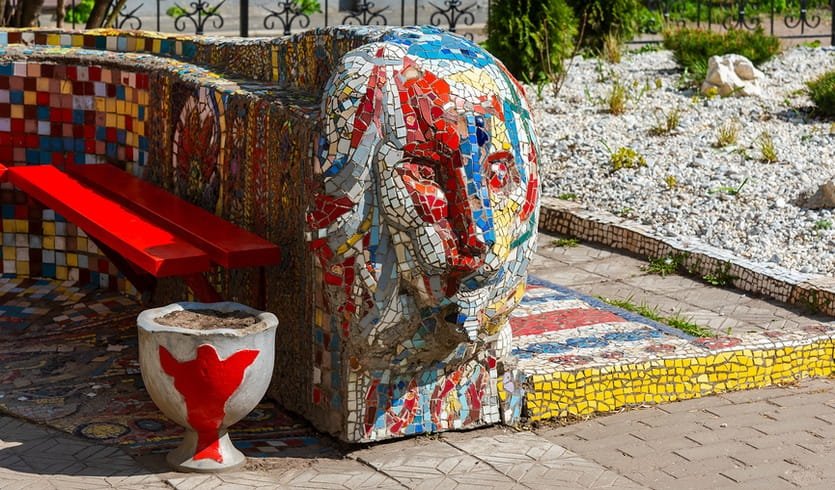 Легендарные дворы Петербурга (От Чернышевской к Мозаичному двору) для школьников – экскурсии и программы для детей от 240 рублей