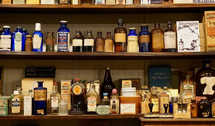 Аптека – Сборные экскурсии для школьников в Санкт-Петербурге