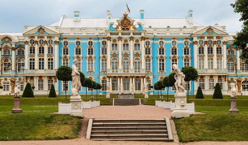 Пушкин (Царское Село) — автобусная экскурсия для школьников от 25100 рублей