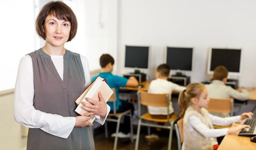 День учителя – изысканный праздник в особняке – профессиональные праздники от 5900 рублей