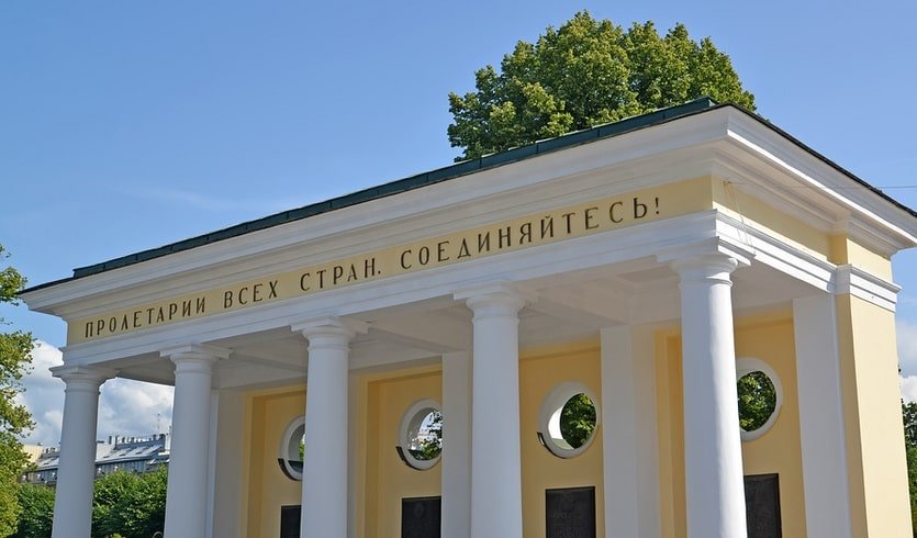 Все стили вокруг Смольного – Пешеходные экскурсии