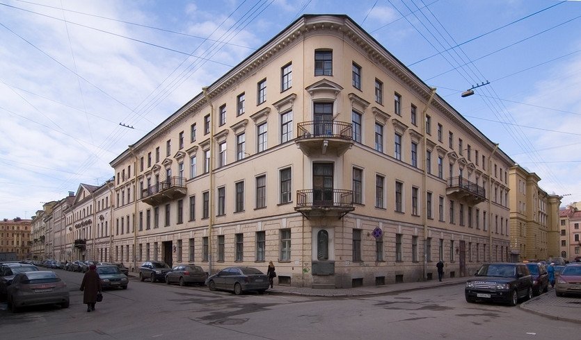 Дворы Петербурга (автобусная экскурсия) — фото № 1 — Фотобанк Лори / Александр Алексеев Дворы Петербурга (автобусная экскурсия) — автобусная экскурсия