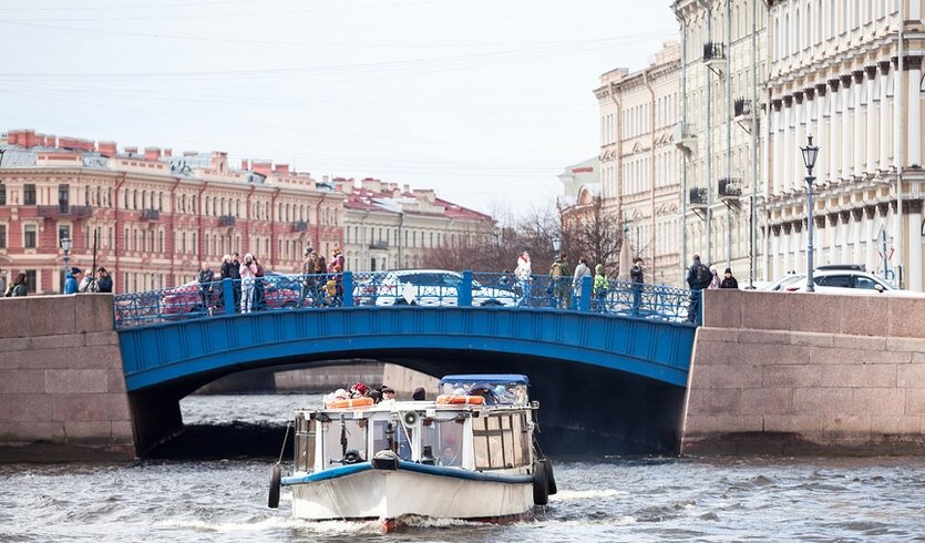 Окно в Европу (обзорная экскурсия с водной прогулкой + Кронштадт) — VIP-программы