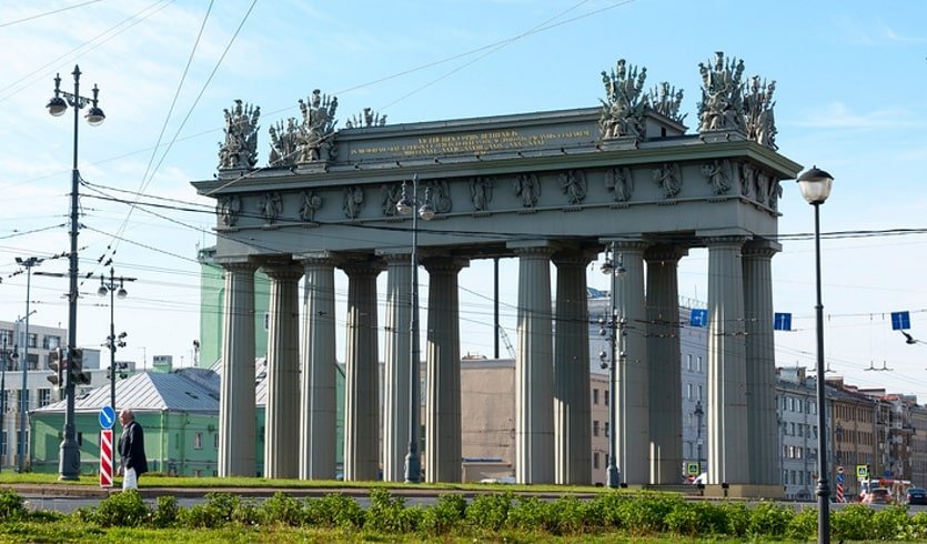 Блюменштрассе у Московских ворот, или Промышленная Цветочная – фото №3 – Фотобанк Лори/ Александр Щепин  Блюменштрассе у Московских ворот, или Промышленная Цветочная – Пешеходные экскурсии от 600 рублей