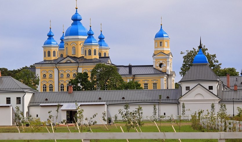 Коневец – Туры и круизы из Петербурга от 26784 рублей Коневец – Туры и круизы из Петербурга от 26784 рублей