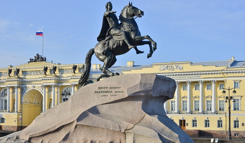 Обзорная экскурсия с Русским музеем — фото № 5 — Фотобанк Лори / Александр Алексеев Обзорная экскурсия с Русским музеем — автобусная экскурсия от 1000 руб.