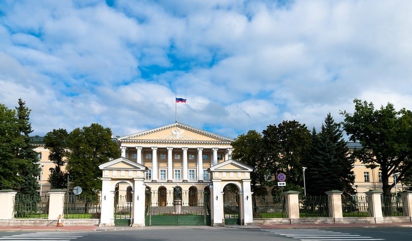 Эра Милосердия. Вокруг Смольного (для заказных групп) – пешеходные экскурсии для заказных групп от 290 рублей