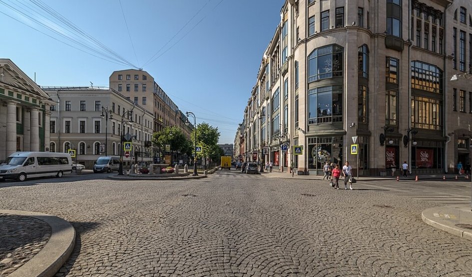 Большая Конюшенная улица – пешеходные экскурсии от 1200 рублей