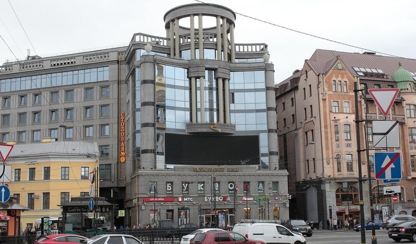 От Лидваля до Барановского (по дворам, по парадным и проходам) – пешеходные экскурсии для заказных групп от 290 рублей