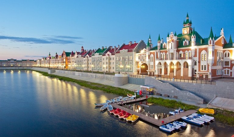 Йошкар-Ола. Вечерний вид на причал и набережную Брюгге