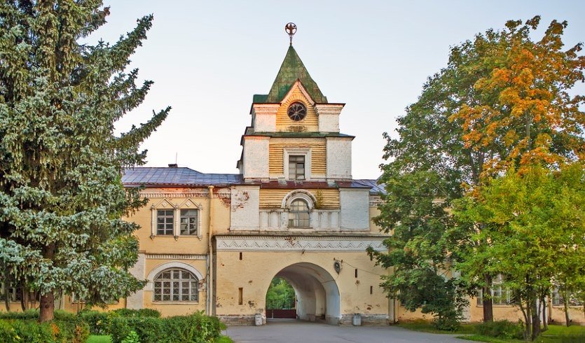Военное Царское Село (с посещением церкви Преподобного Сергия Радонежского) – загородные экскурсии