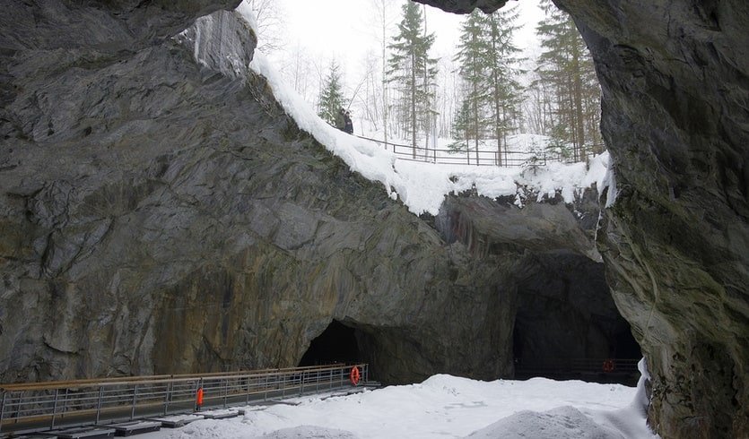 «Подземная Рускеала» – туры в Карелию от 9650 рублей