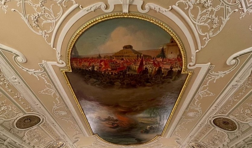 Дворцовый Петербург: обзорная экскурсия с посещением закрытого особняка — автобусная экскурсия от 1900 руб.