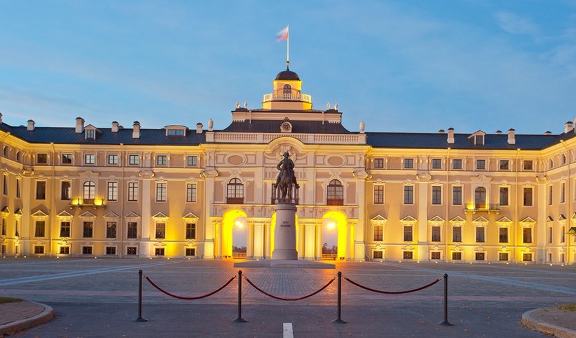  Константиновский дворец — Новогодние корпоративы от 10300 рублей