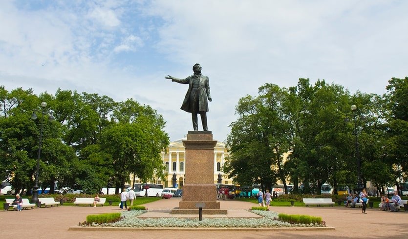 От площади воинской славы до площади муз – Пешеходные экскурсии