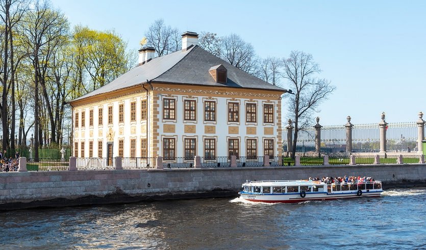 Летний дворец Петра Первого – экскурсии и программы для детей от 2300 рублей