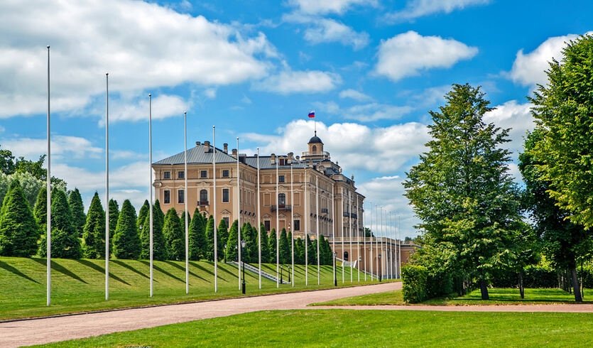 Константиновский дворец — Автобусные загородные