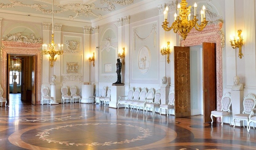 День медицинского работника «Эликсир радости» – профессиональные праздники от 8400 рублей