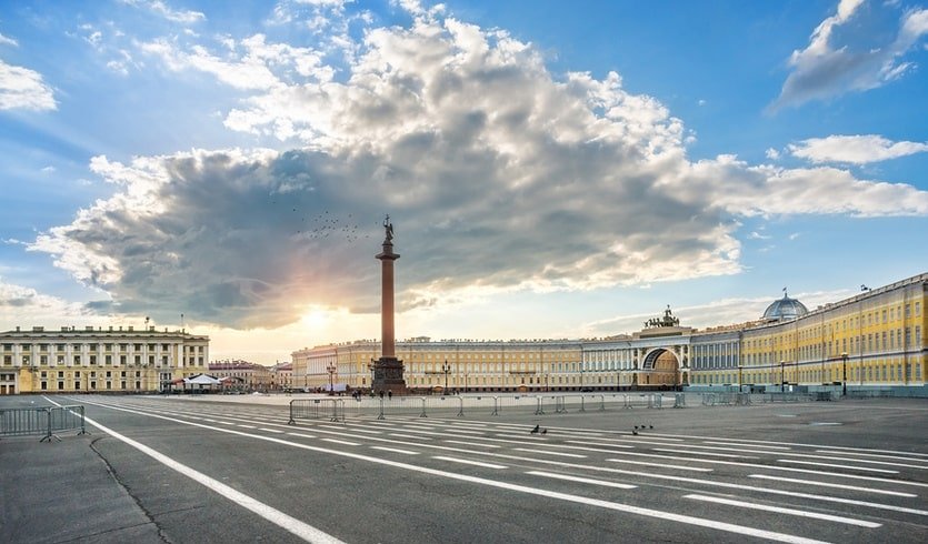 По местам исполнения желаний (пешеходная экскурсия) – фото №3 – Фотобанк Лори/ Baturina Yuliya  По местам исполнения желаний (пешеходная экскурсия) – Пешеходные экскурсии