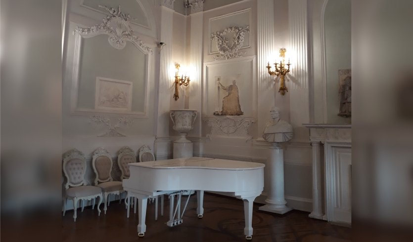 Интерьеры Гатчинского дворца – сборные экскурсии для школьников в Санкт-Петербурге