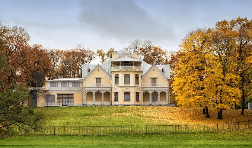 Петербургский свет: лица и судьбы: индивидуальные туры в Петербург от 5550 руб.