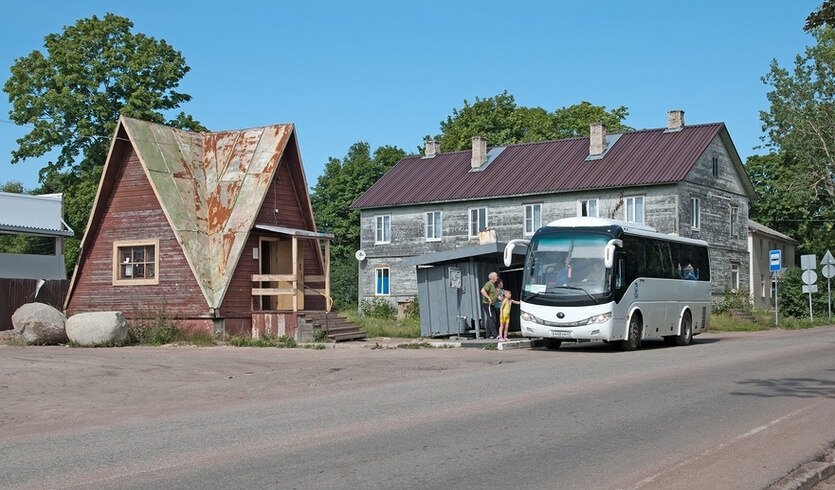 Автобусная экскурсия в Приморск и Высоцк — фото № 2 — Фотобанк Лори / Румянцева Наталия Автобусная экскурсия в Приморск и Высоцк — Автобусные загородные