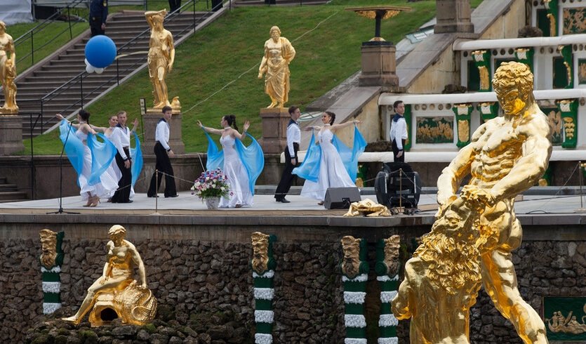 Праздник открытия фонтанов в Петергофе 2021 — Автобусные загородные