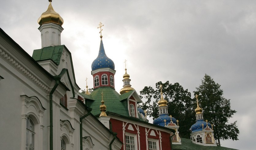 Псков, Изборск, Печоры на «Ласточке» – фото №1 – Фотобанк Лори / Евгений Батраков  Псков, Изборск, Печоры на «Ласточке» – туры для школьников от 3950 рублей